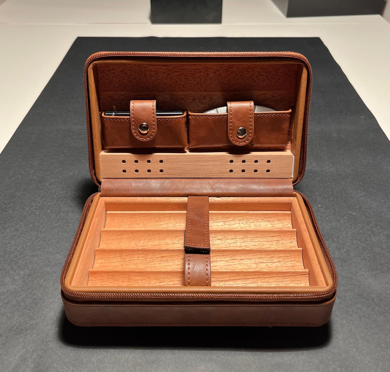 Humidor Özellikli Deri Puro Seyahat Çantası (Çakmak & Kesici Dahil)