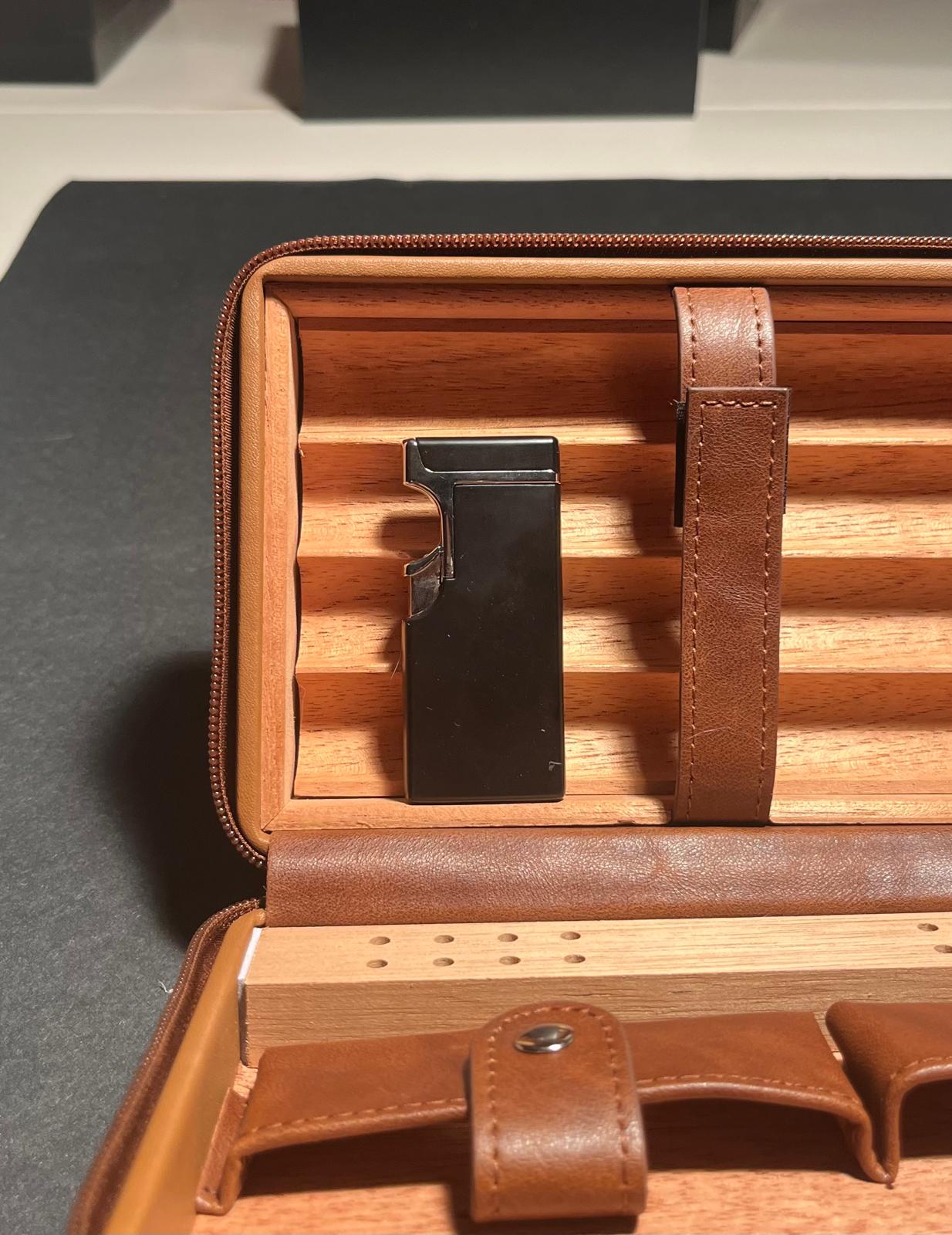 Humidor Özellikli Deri Puro Seyahat Çantası (Çakmak & Kesici Dahil)